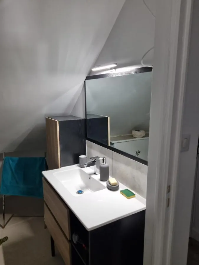 Hostal La Lande Chauvin La Chapelle-Saint-Aubert Francia